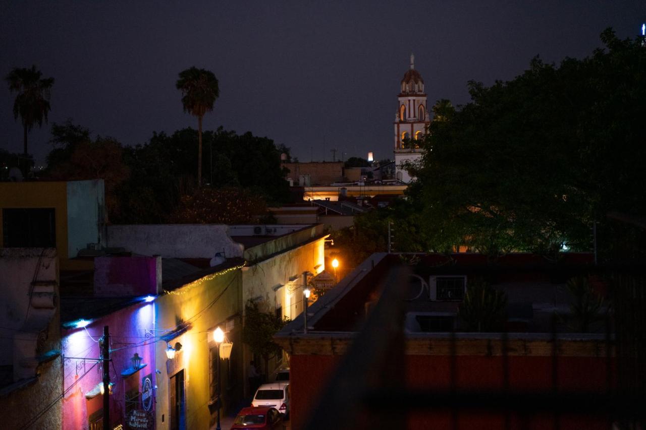 Hotel Dex Tlaquepaque Екстер'єр фото